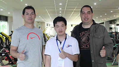 新西兰客户来中国找智能抖奶小视频在线观看APP下载