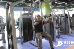 毛里求斯健美选手来广州抖奶视频APP免费下载采购商用健身器